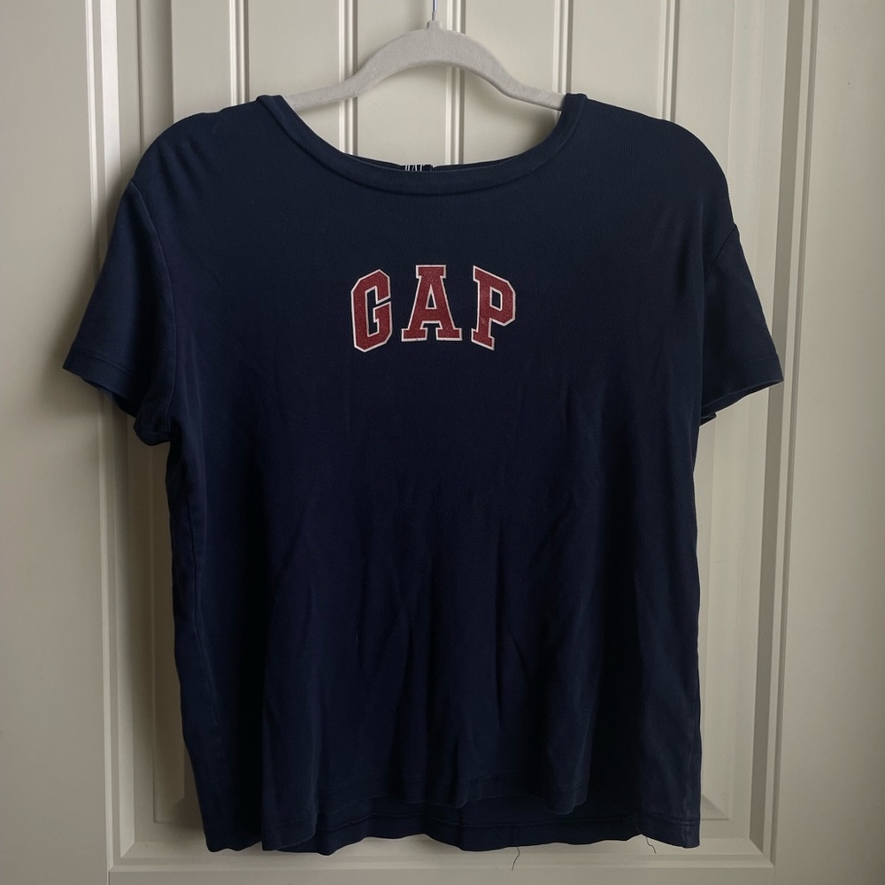 GAP graphic tee